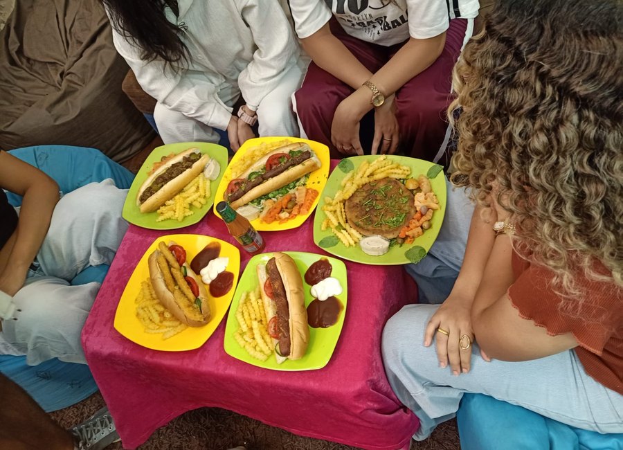 Point9 party table